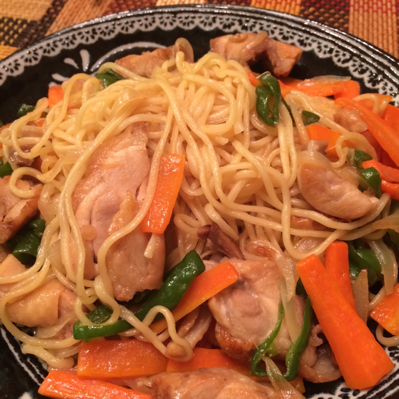 鶏肉で☆塩レモン焼きそば