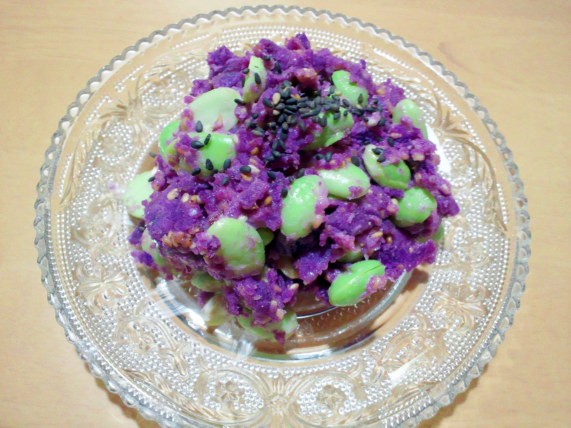 食卓が華やかに☆彩り綺麗な、紫芋と枝豆のサラダ☆