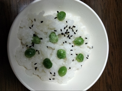温かいごはんに混ぜるだけ☆豆ごはん