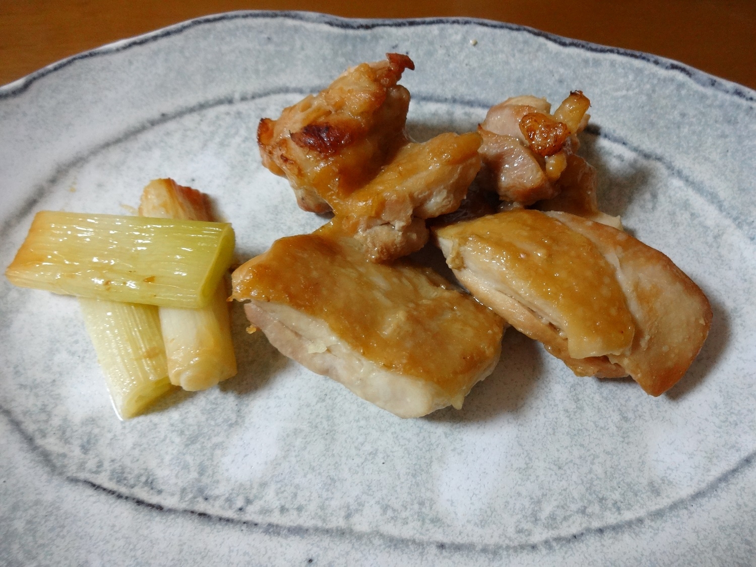 魚焼きグリルプレートで！鶏もも肉とネギのグリル焼き