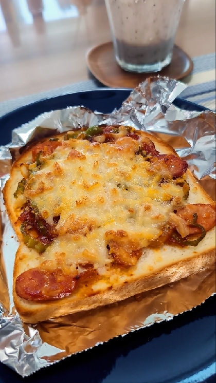 朝からガッツリ☆美味しいピザトースト