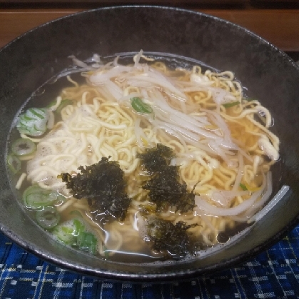 炙り焼のりともやしラーメン