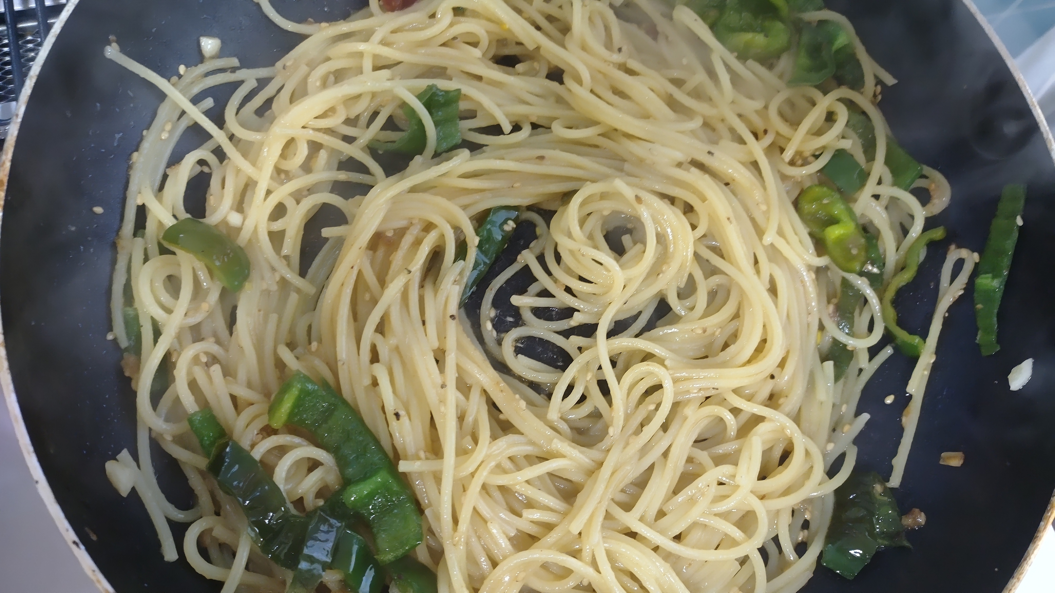 神戸牛ふりかけで ピーマンのパスタ レシピ 作り方 By さくたん72 楽天レシピ