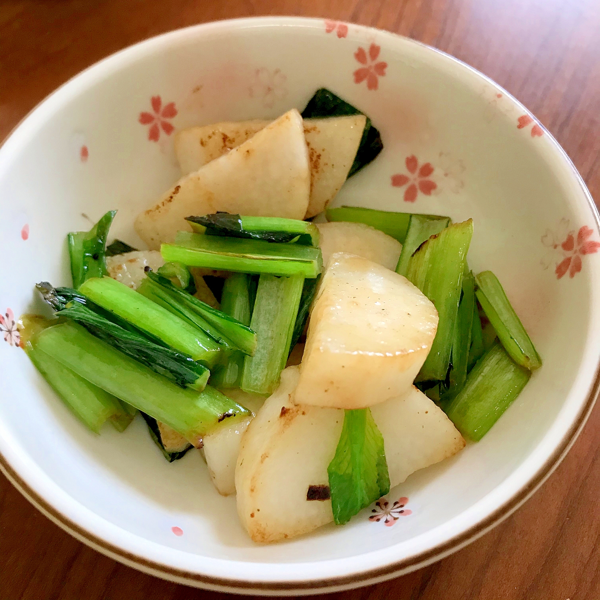 山芋と小松菜のバター醤油炒め