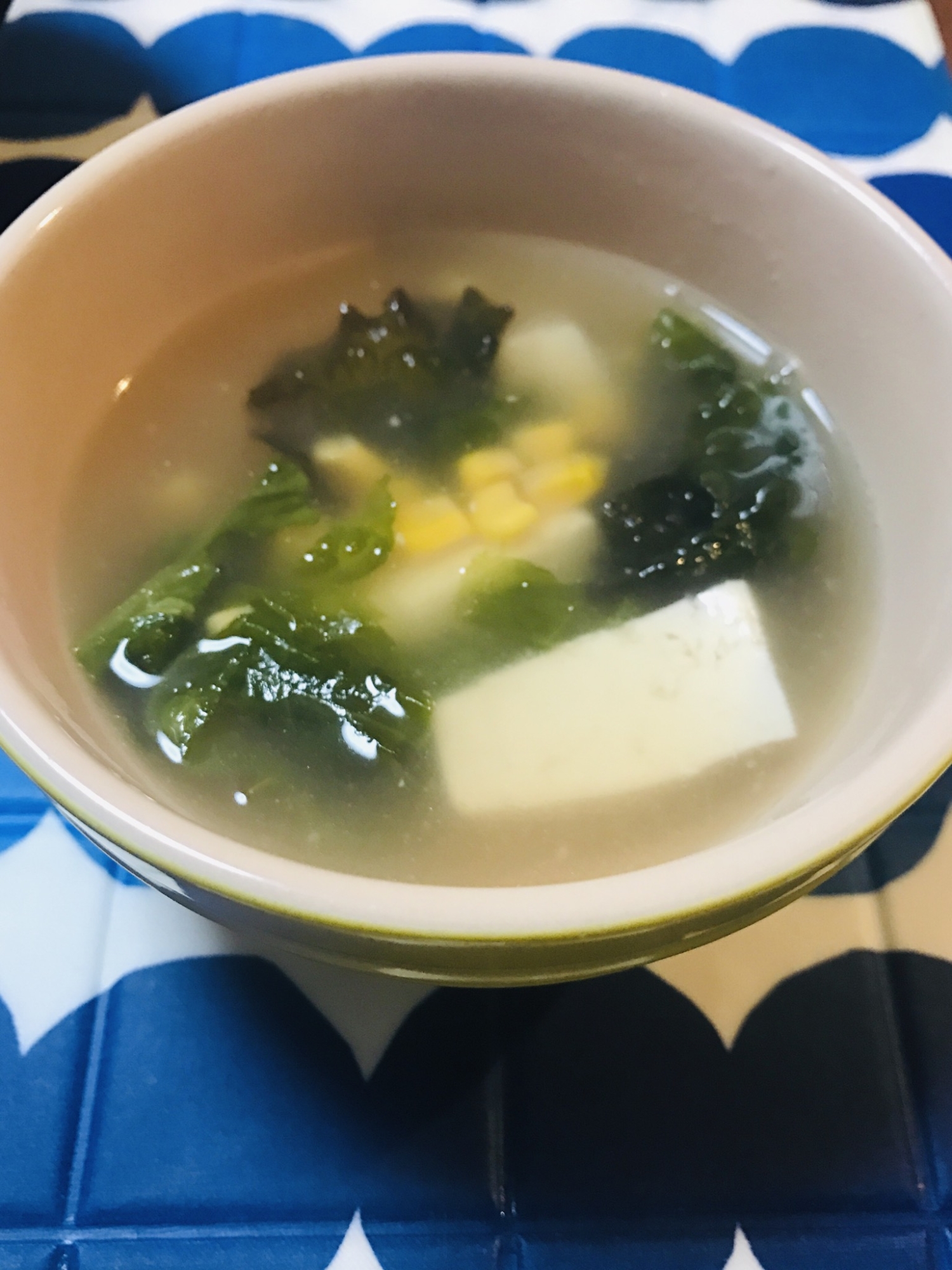 サニーレタスと豆腐のトロトロ中華スープ レシピ 作り方 By Shimattsu 楽天レシピ サニーレタスと豆腐のトロトロ中華スープ レシピ 作り方 By Shimattsu 楽天レシピ