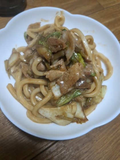 白菜と豚肉のソース焼きうどん