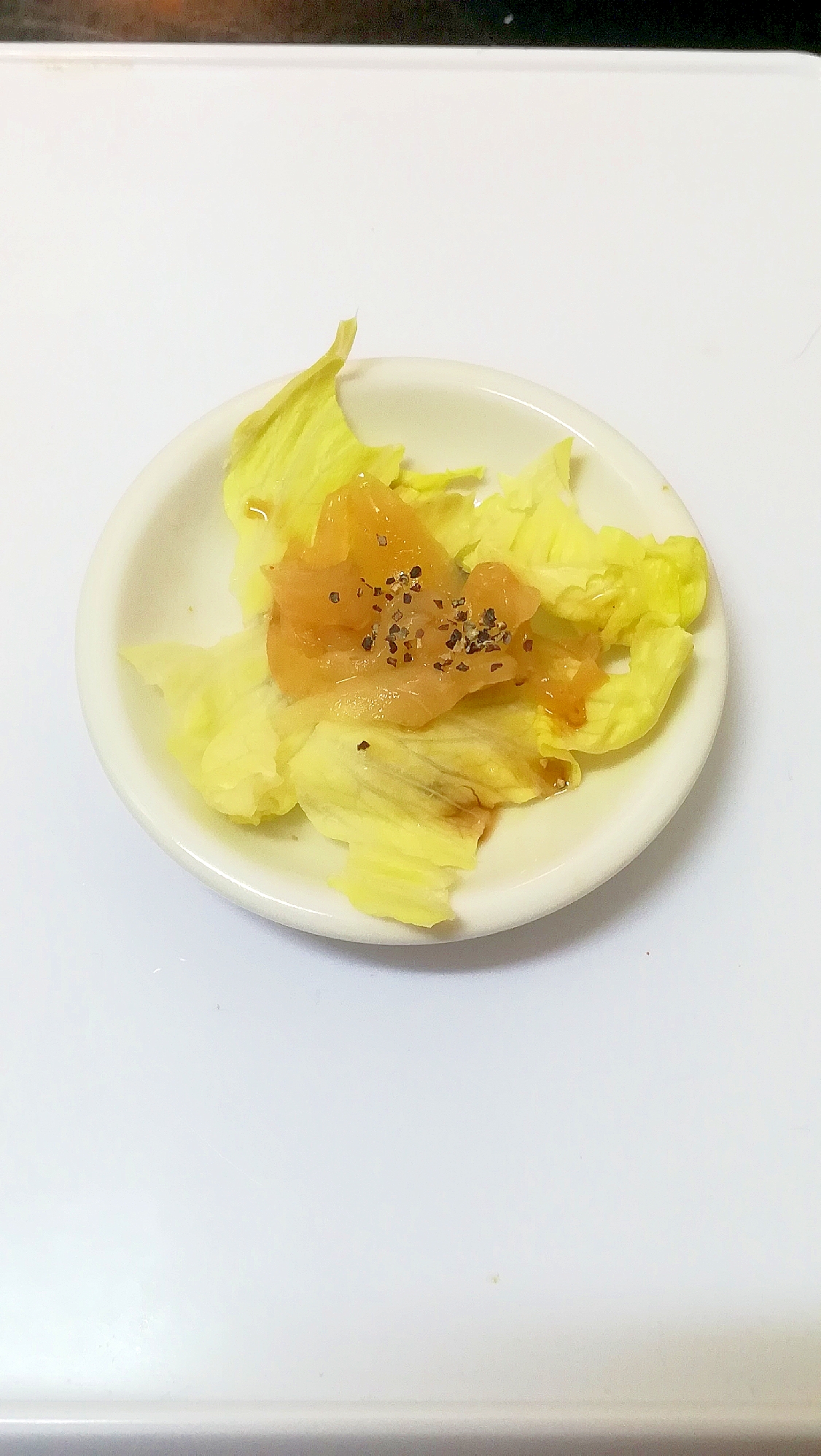 レンジ蒸し玉ねぎとレタスのサラダ☆ポン酢風味