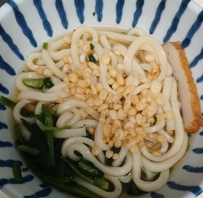 白だしで簡単天かすうどん