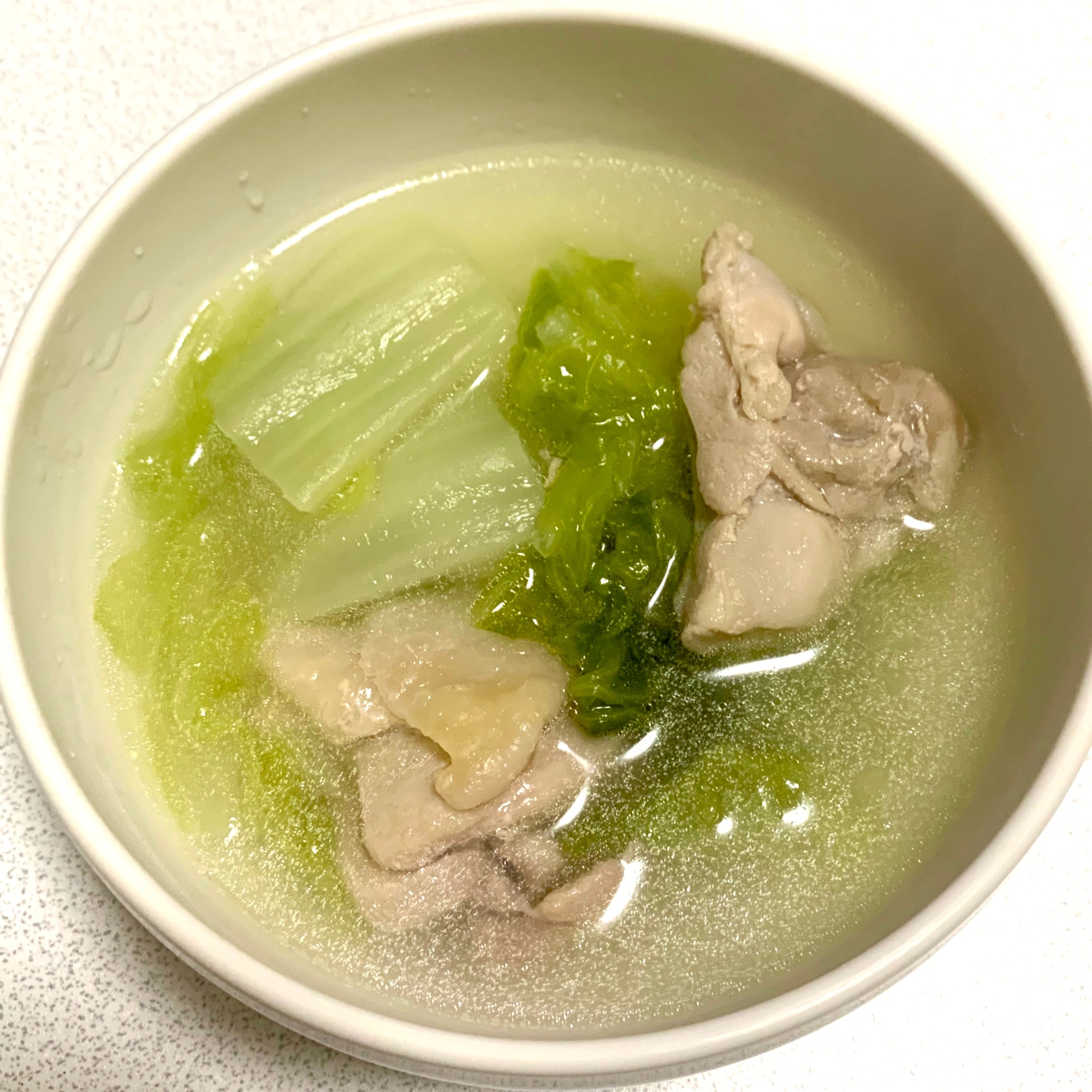 【簡単】鶏肉と白菜の鶏がらスープ