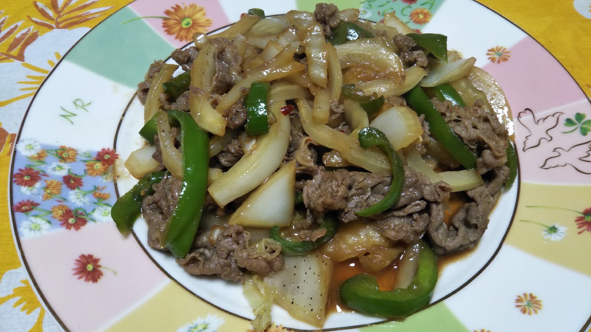 白菜の芯とピーマンと牛肉の焼き肉のタレ炒め☆