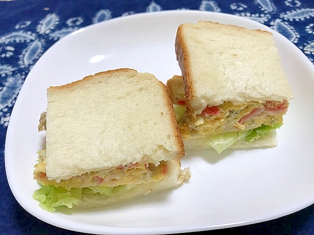 しらすとカニカマの和風玉子焼きトーストサンド