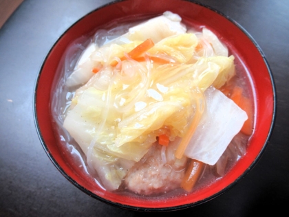 冷凍肉団子と春雨のスープ