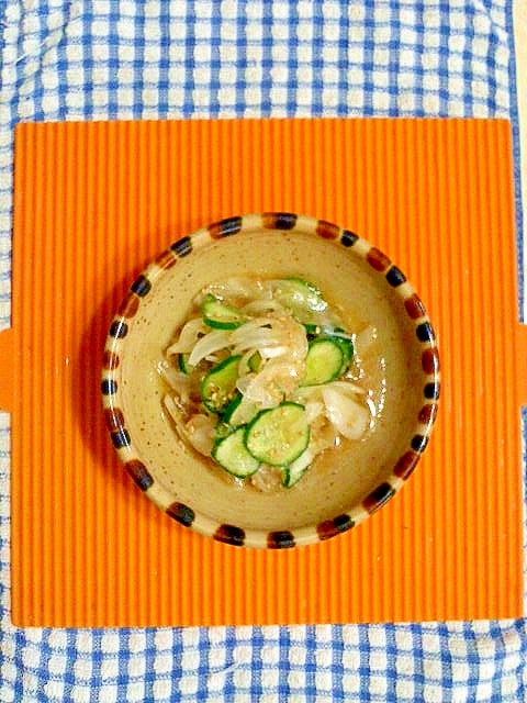 新玉ねぎとキュウリの酢の物♪ レシピ・作り方 by テツオ63 - 楽天レシピ