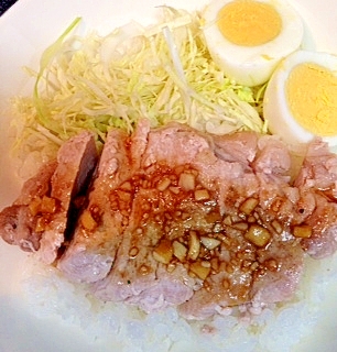 【節約】豚ロースのステーキ丼♪