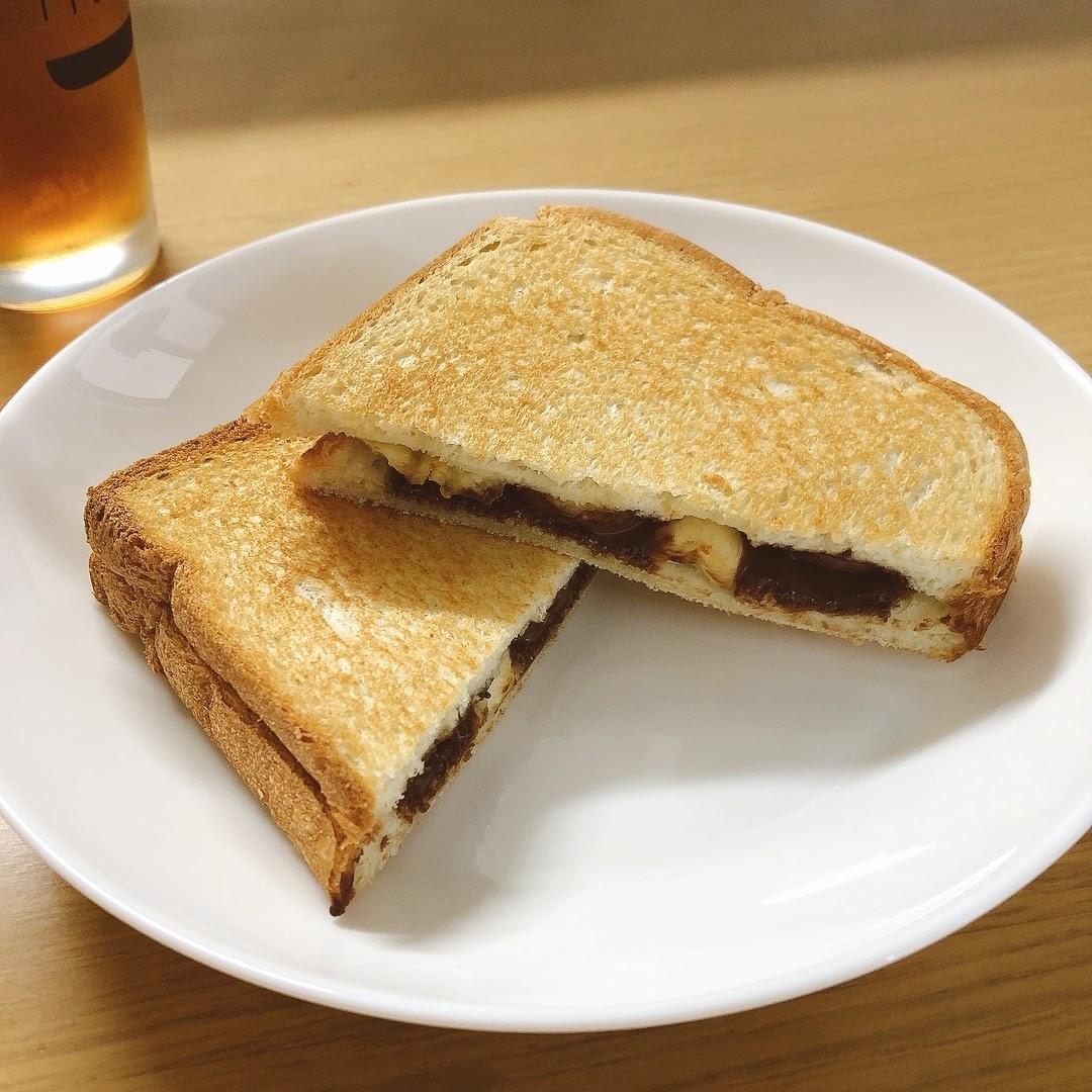 簡単おやつ♪チョコバナナのホットサンド