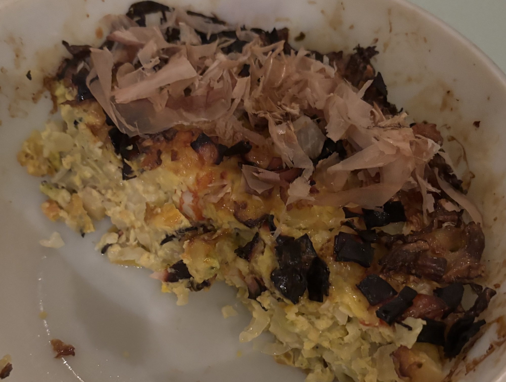 残りパスタと茹で海老でお好み焼き風ディッシュ
