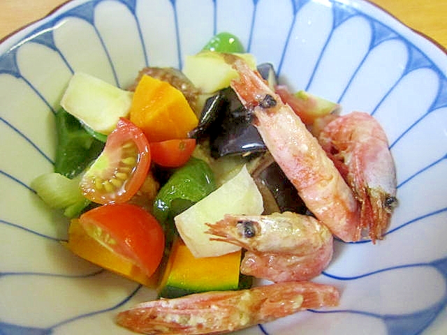 海老と野菜サラダ