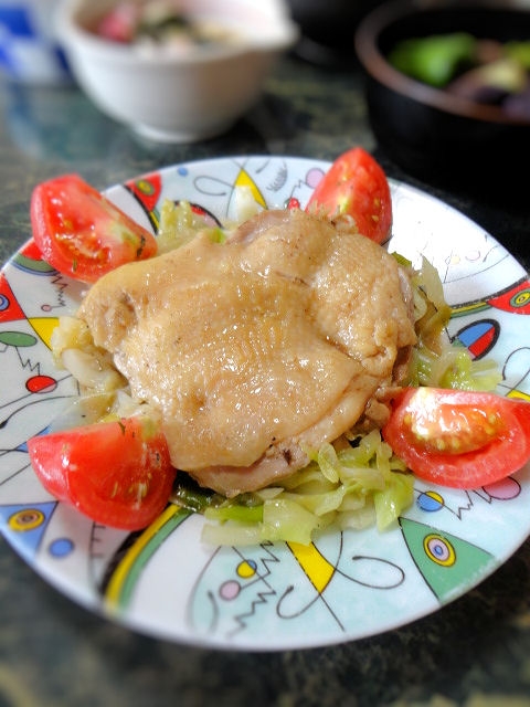 鶏もも肉ととキャベツのバルサミコ蒸し