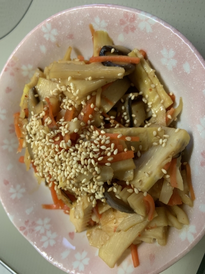 筍を頂いたので、作りました。椎茸もにんじんも家にあったのでちょうど良かったです。美味しいレシピありがとうございました♪