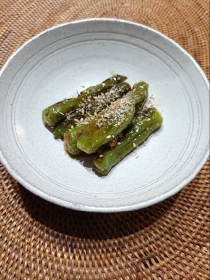 シンプルだけど箸が止まらない☆ししとうの焼き浸し♪