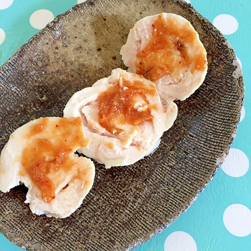 鶏ハムの辛みそのせ☆