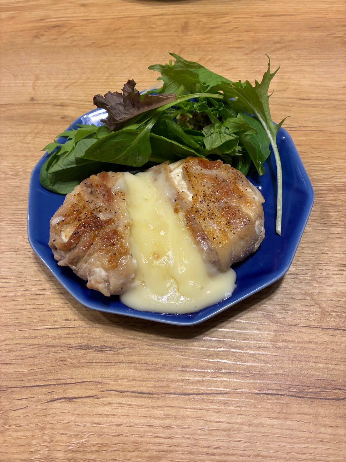 チーズがトロトロ☆カマンベールの肉巻き