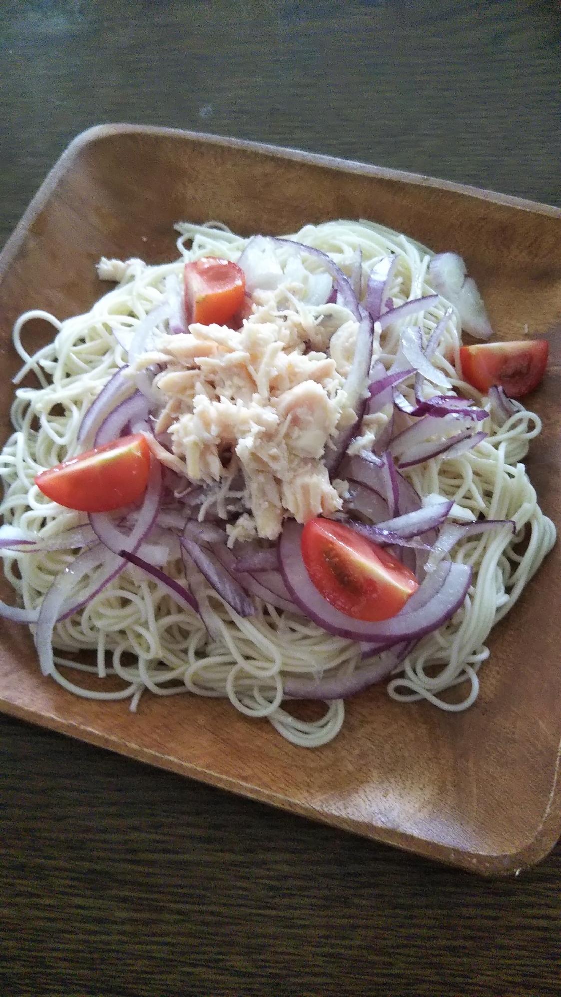 そうめん☆鶏缶詰