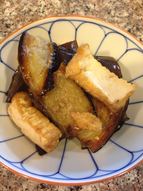 厚揚げとナスのにんにく醤油炒め