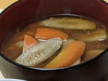 ごぼうと小松菜のみそ汁