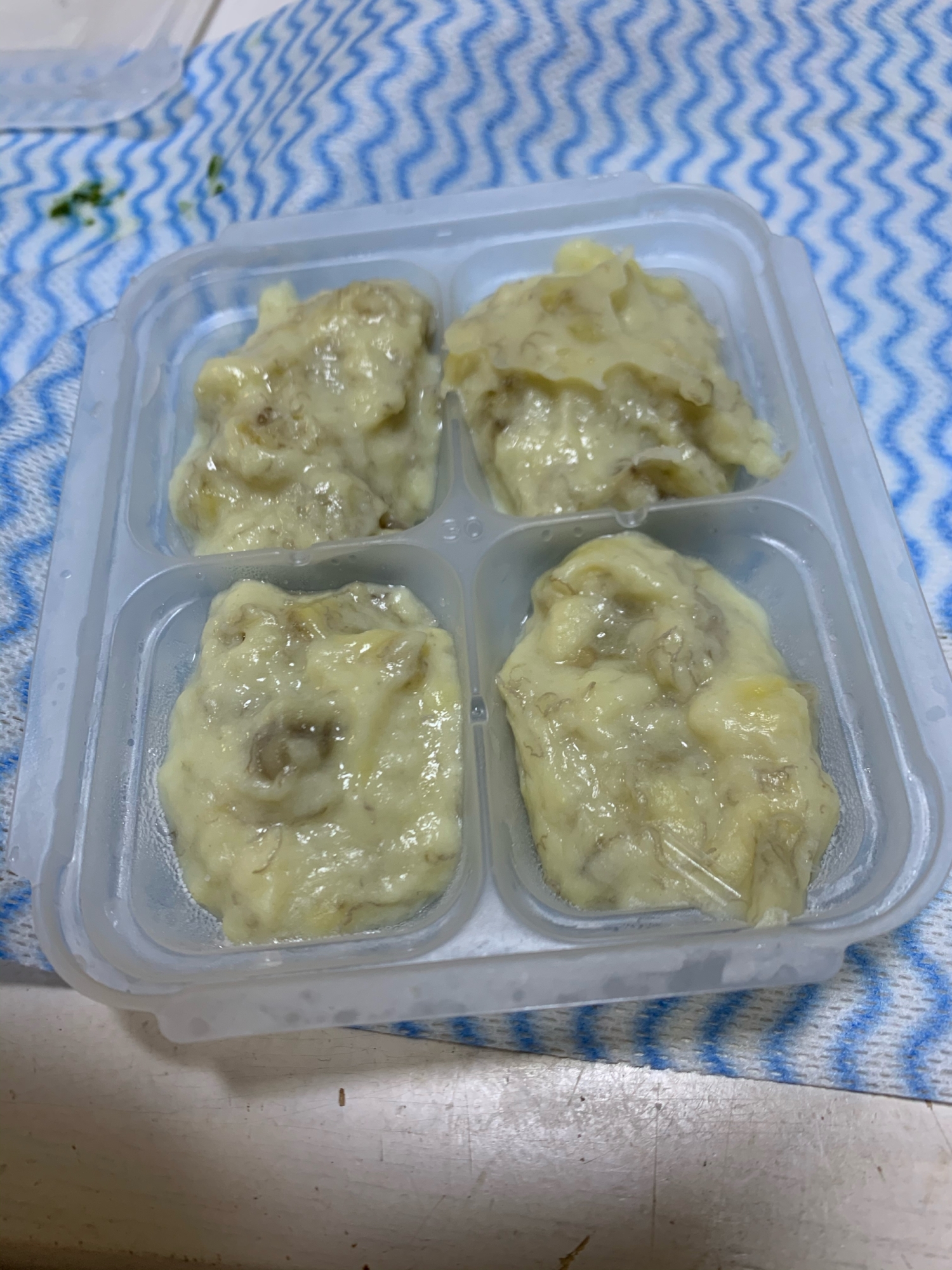 離乳食　中期　豆乳バナナパンがゆ