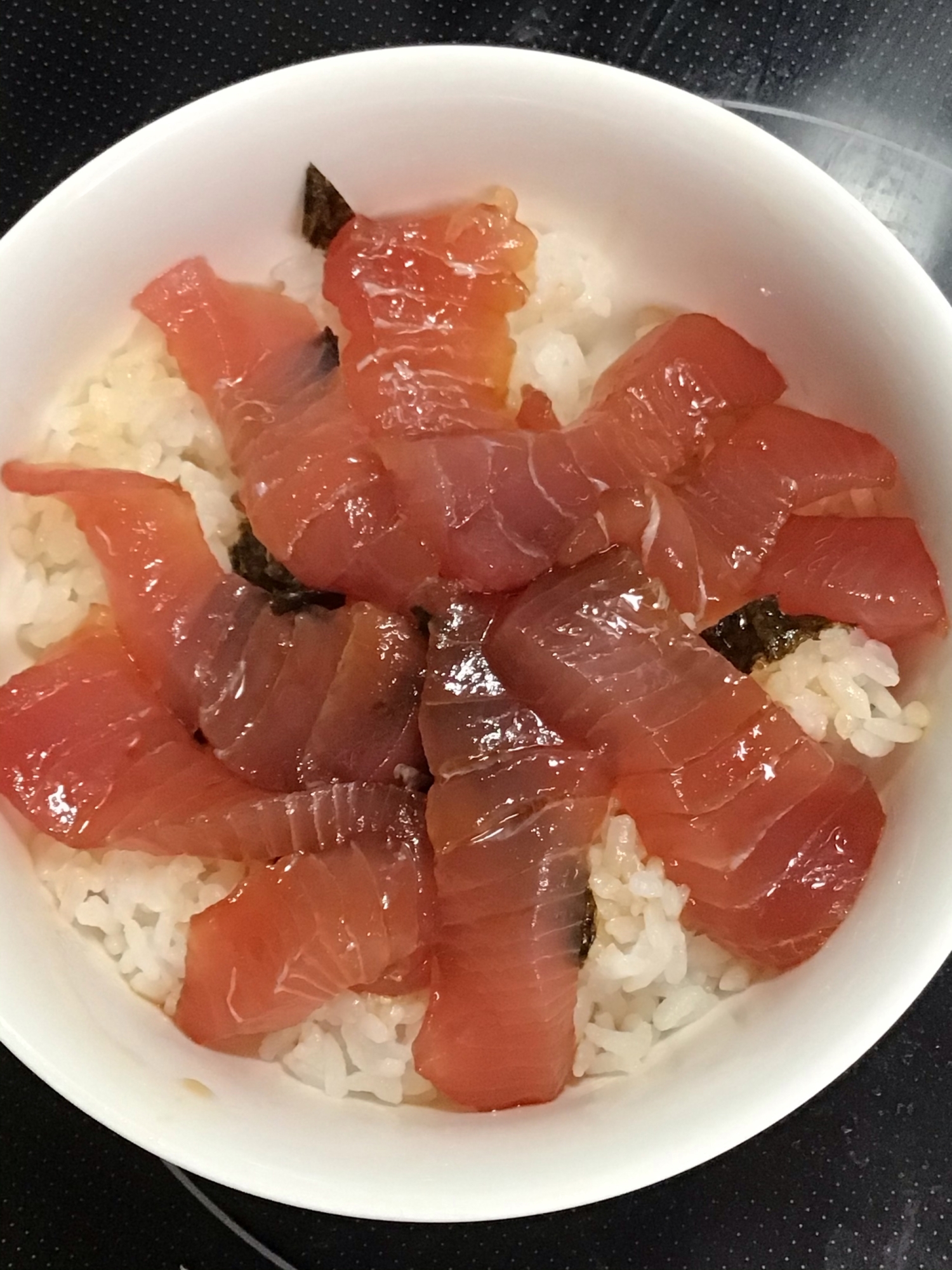 マグロの漬け丼