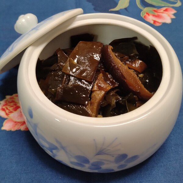 簡単 だし取り後の昆布丸ごと使って 昆布の佃煮 レシピ 作り方 By ばぁばの時間 楽天レシピ 簡単 だし取り後の昆布丸ごと使って 昆布の佃煮 レシピ 作り方 By ばぁばの時間 楽天レシピ