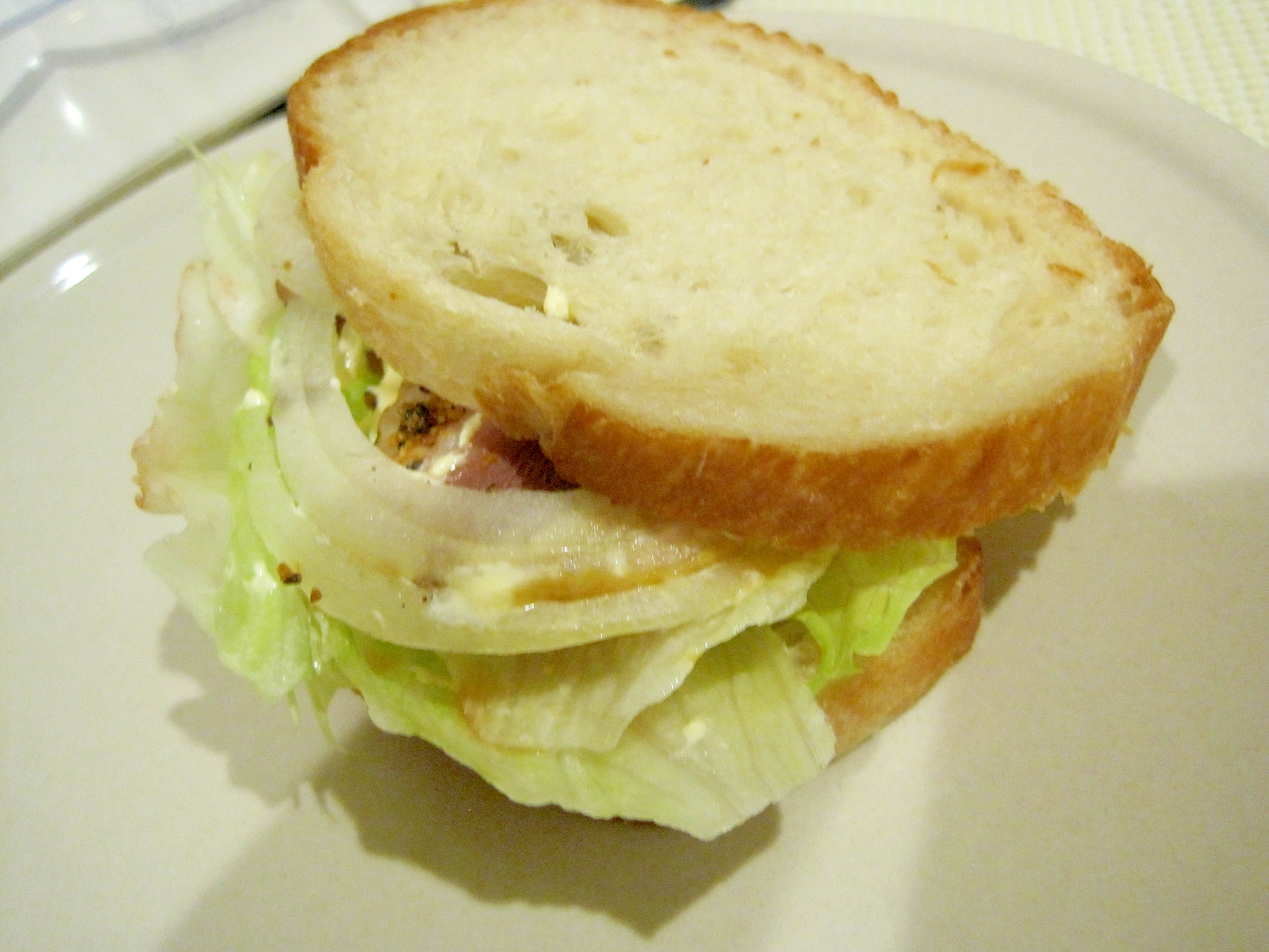 鴨肉ローストのサンドイッチ