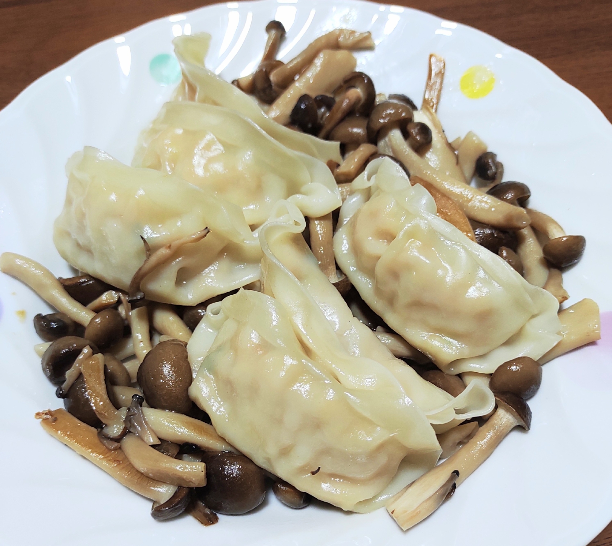 餃子と無限しめじ