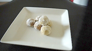 簡単!おいしい!!2色スノーボール