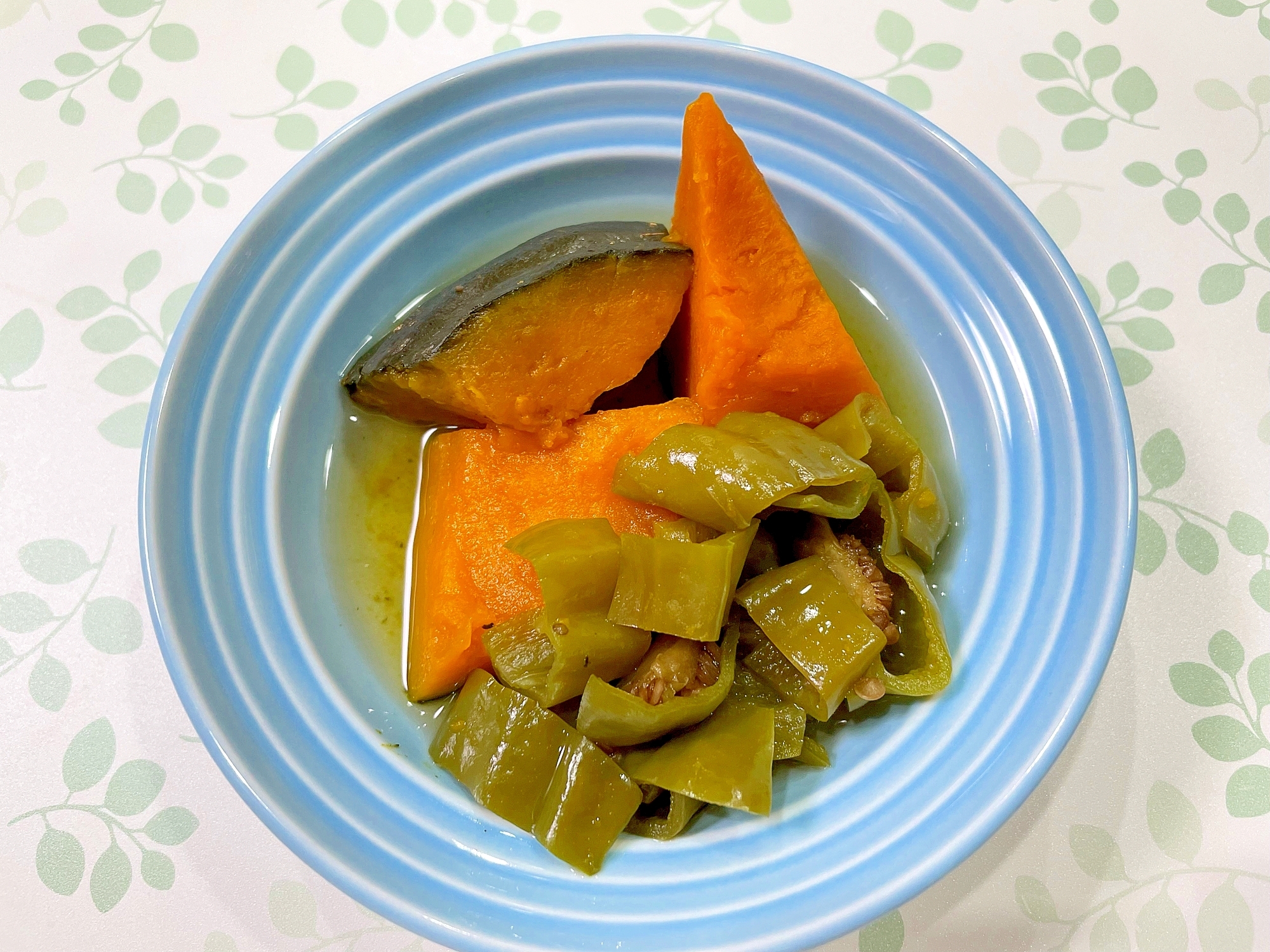 かぼちゃとピーマンの煮付け レシピ 作り方 By もぐもぐばばち 楽天レシピ かぼちゃとピーマンの煮付け レシピ 作り方 By もぐもぐばばち 楽天レシピ