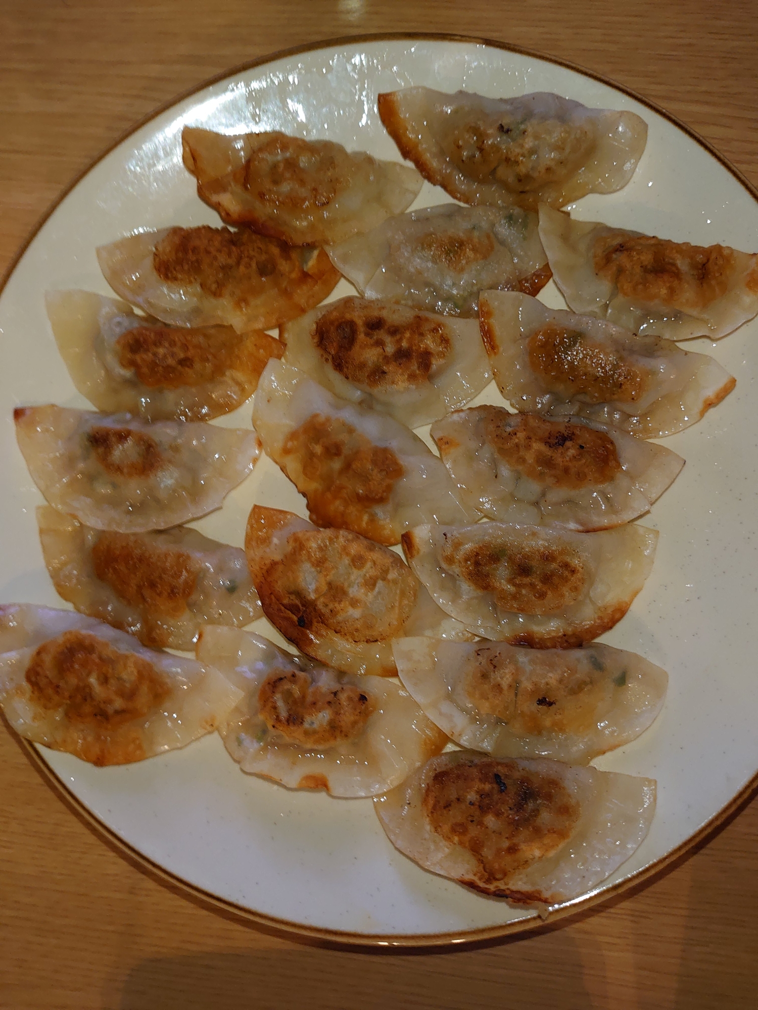 ブロッコリースプラウト入り餃子