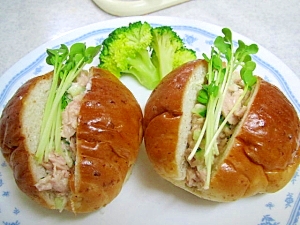 ロールパンのホットツナ レシピ 作り方 By Haruru 楽天レシピ ロールパンのホットツナ レシピ 作り方 By Haruru 楽天レシピ