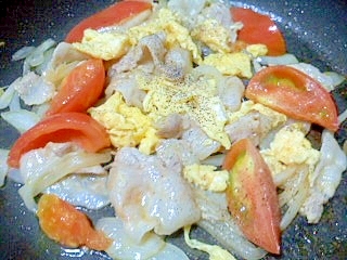豚バラ肉とトマトの卵炒め
