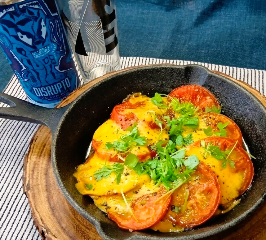 簡単×お洒落　チェダーチーズとろける！焼きトマト