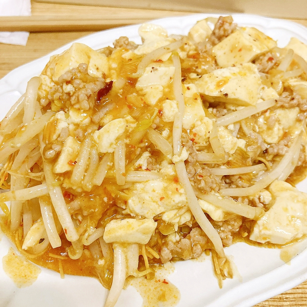 ボリュームたっぷり！麻婆豆腐皿うどん