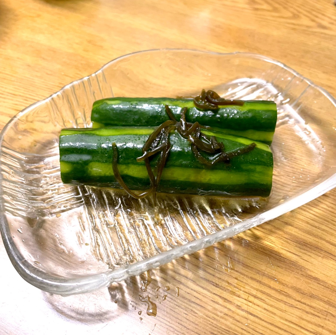 ごま油香る♪きゅうりの塩昆布漬け