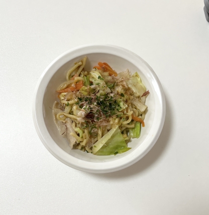 もやしと人参とちくわの焼きそば