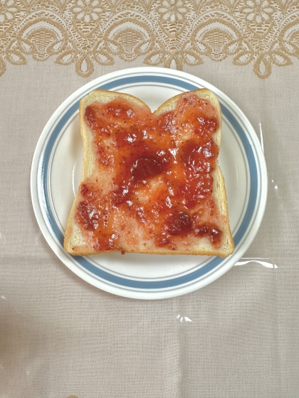 いちごジャムトースト