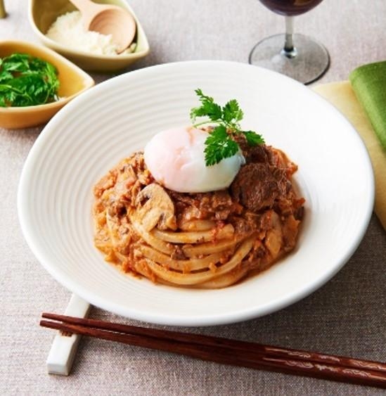 ラグークリームうどん 半熟卵のせ
