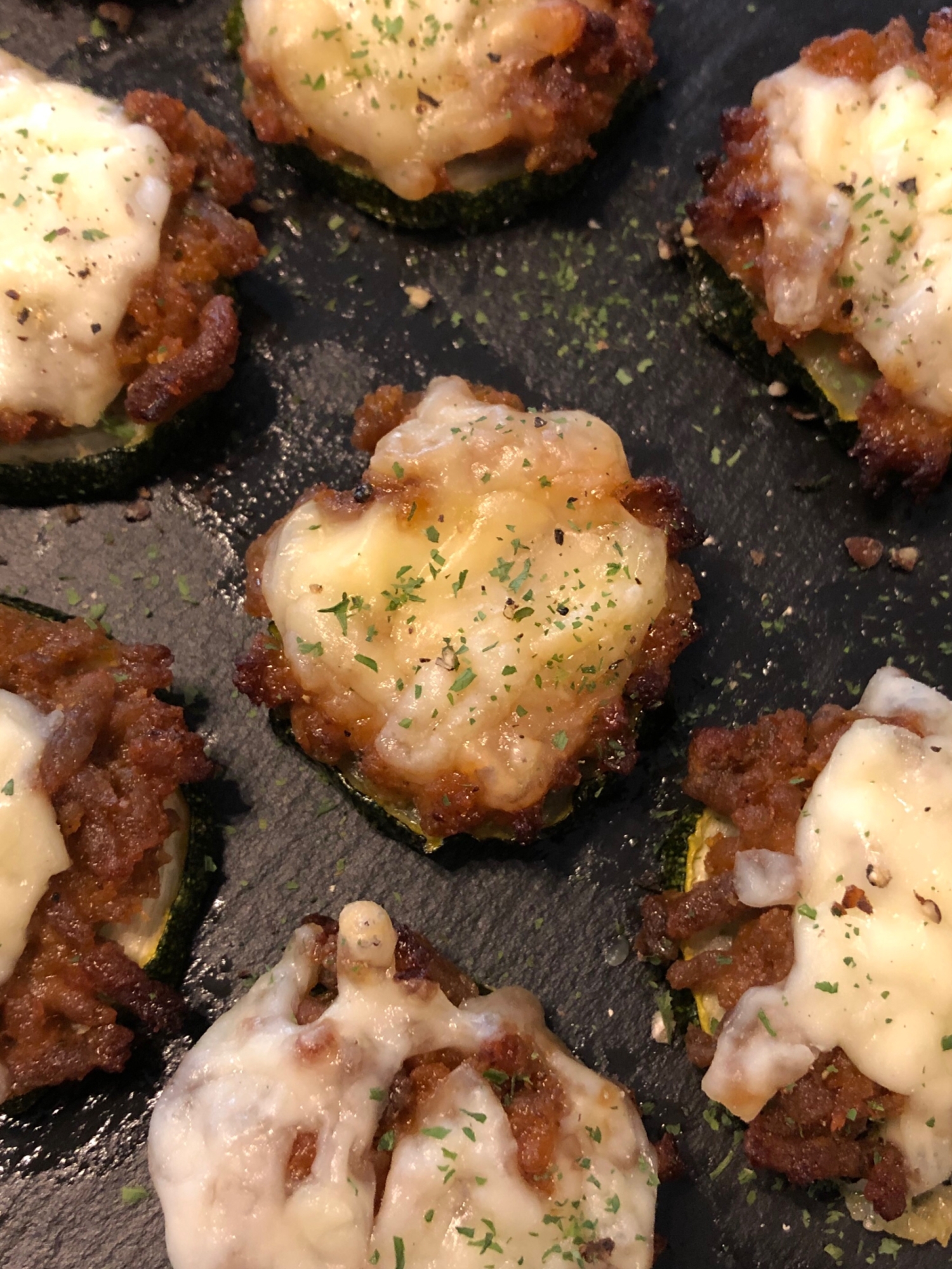 トースターで 肉のせズッキーニのチーズ焼き レシピ 作り方 By Rマム 楽天レシピ トースターで 肉のせズッキーニのチーズ焼き レシピ 作り方 By Rマム 楽天レシピ