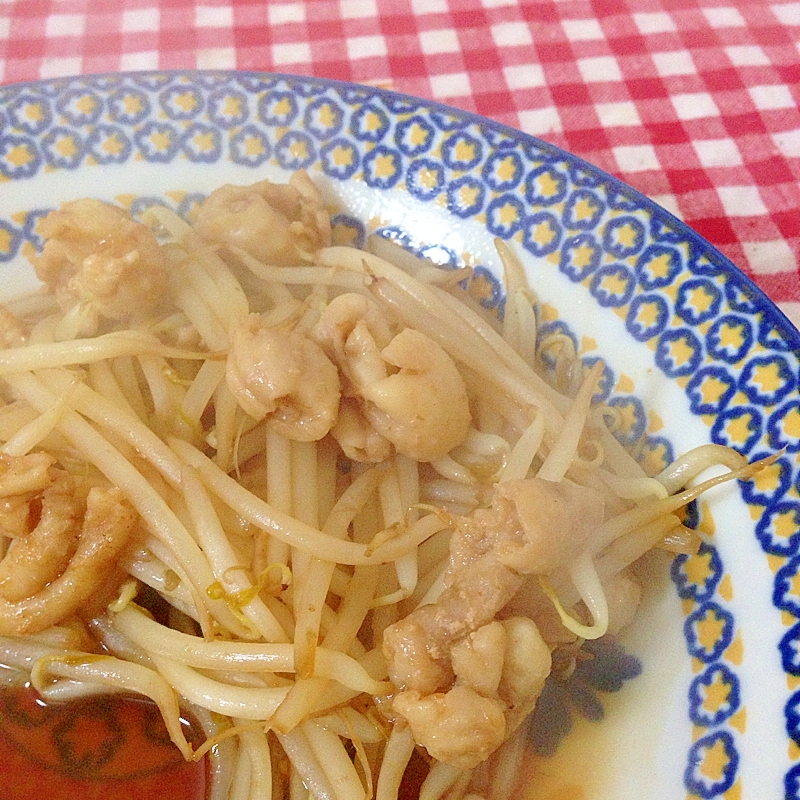 鶏皮ともやしのすき焼きのタレ炒め♡