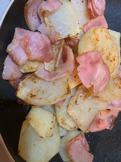 こんがりうまし！ベーコンとじゃがいものバター焼き