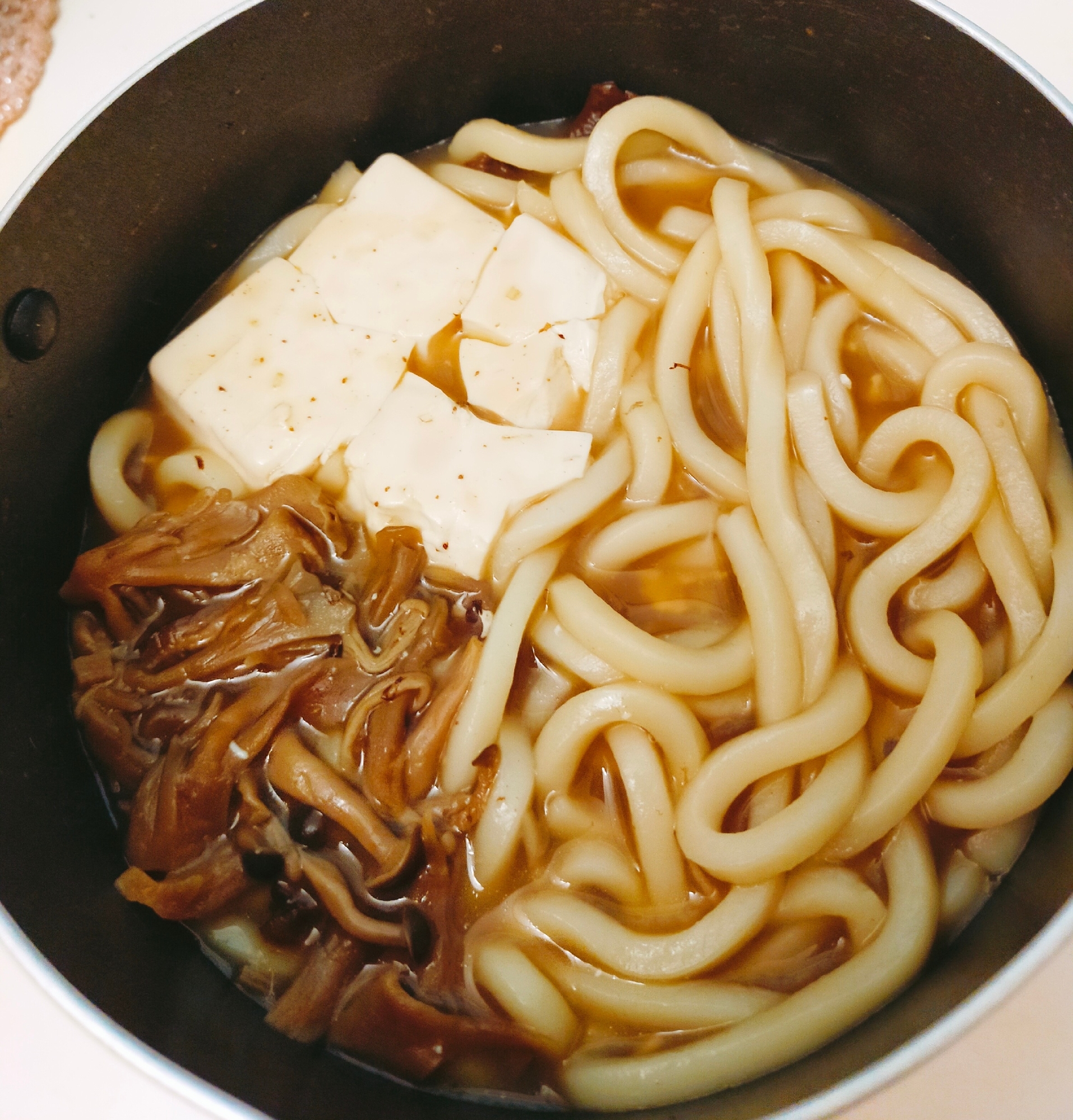 崩し豆腐ときのこのあつあつうどん♪