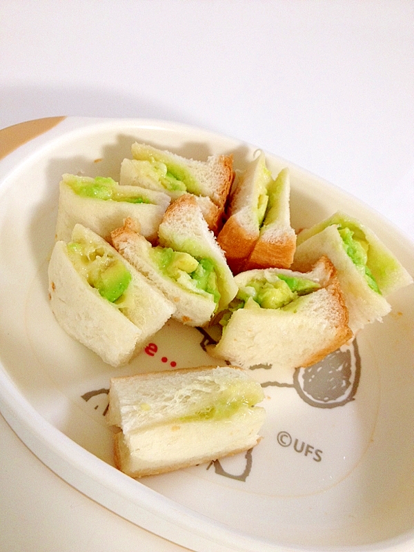 アボカドとチーズのサンドイッチ☆幼児食